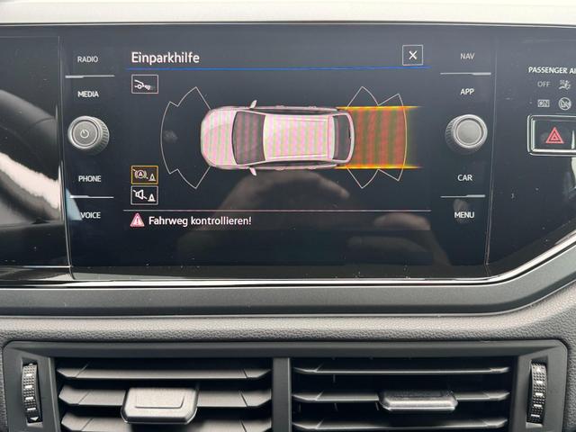 Volkswagen Taigo 1,5 TSI DSG R-Line IQ Matrix ACC 2Zokl PDC Kam 18Z 