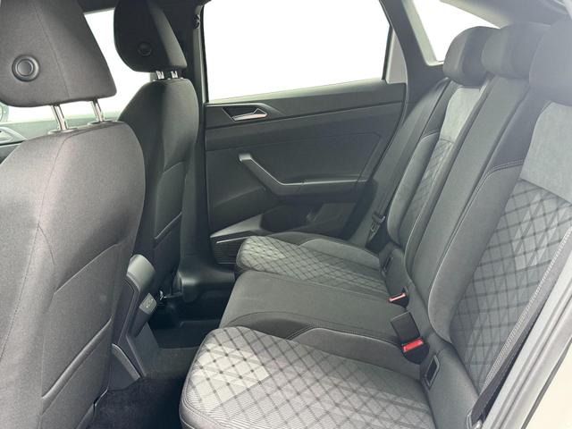 Volkswagen Taigo 1,5 TSI DSG R-Line IQ Matrix ACC 2Zokl PDC Kam 18Z 