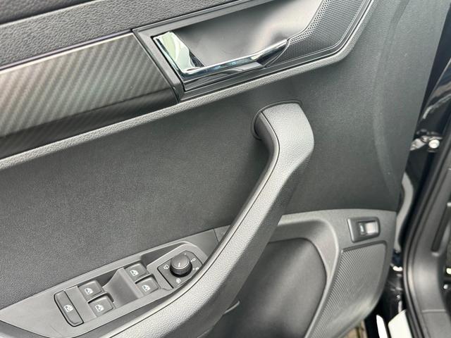 Skoda Karoq 2,0 TDI DSG Sportline 2ZKli AHK ACC SHT PDC Kam 19Zo 5JG 