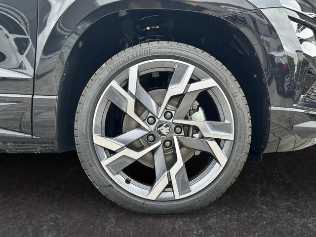 Skoda Karoq 2,0 TDI DSG Sportline 2ZKli AHK ACC SHT PDC Kam 19Zo 5JG 