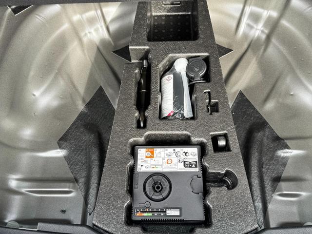 Skoda Karoq 2,0 TDI DSG Sportline 2ZKli AHK ACC SHT PDC Kam 19Zo 5JG 