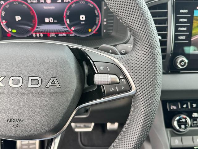 Skoda Karoq 2,0 TDI DSG Sportline 2ZKli AHK ACC SHT PDC Kam 19Zo 5JG 