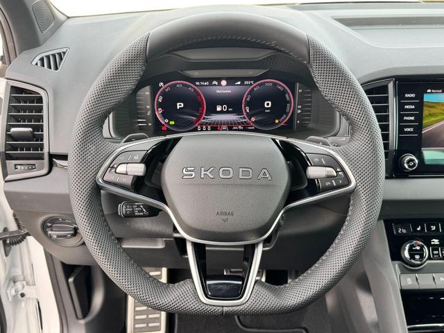 Skoda Karoq 2,0 TDI DSG Sportline 2ZKli AHK ACC SHT PDC Kam 19Zo 5JG 