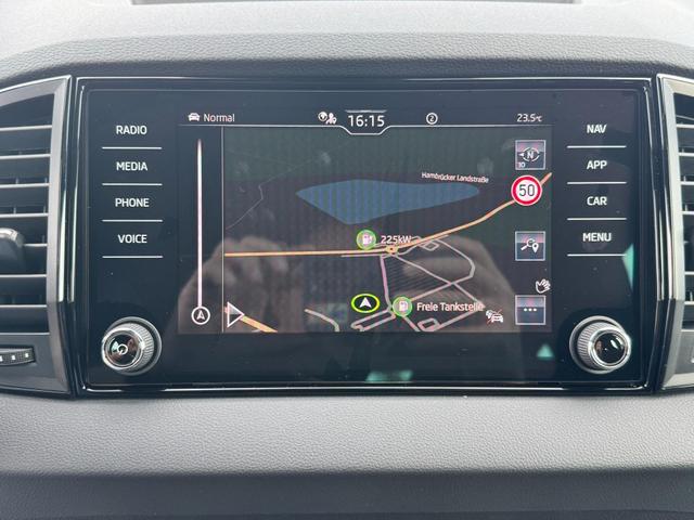 Skoda Karoq 2,0 TDI DSG Sportline 2ZKli AHK ACC SHT PDC Kam 19Zo 5JG 
