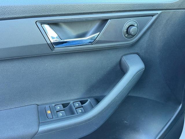 Skoda Fabia Combi 1.0 TSI SHZ PDC 1ZoKlim Alu 