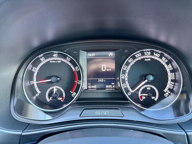 Skoda Fabia Combi 1.0 TSI SHZ PDC 1ZoKlim Alu 