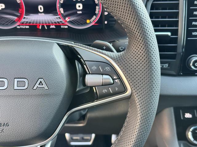 Skoda Karoq 1,5 TSI DSG Sportline 2ZKli AHK ACC Canton PDC Kam 19Zo 5JG 
