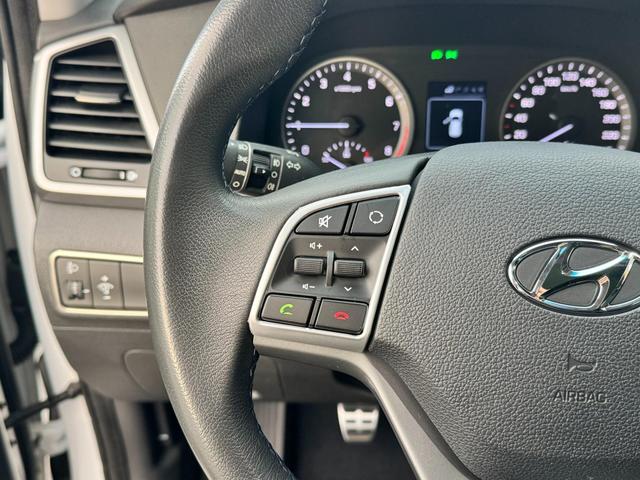 Kaufen gebraucht Hyundai Tucson Lenkrad bilder 
