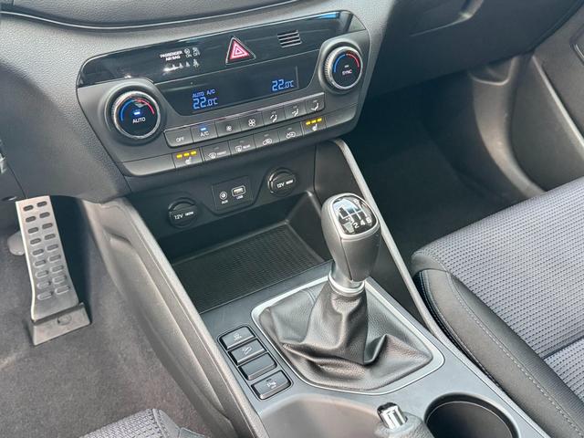 Kaufen gebraucht Hyundai Tucson innenraum bilder 