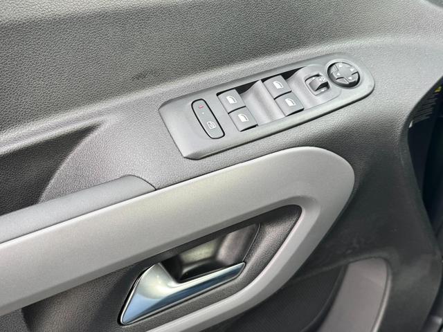 Toyota Proase Citty Lounge VIP Pano Innenraum Bilder