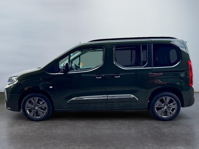 Toyota Proase Citty Lounge VIP Pano aussen bilder