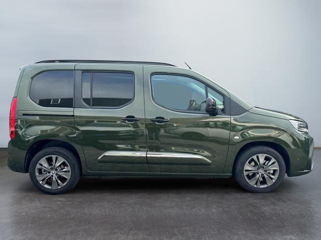 Toyota Proase Citty Lounge VIP Pano aussen bilder