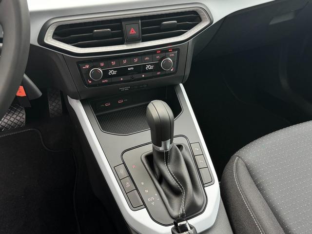 Reimport EU-Neuwagen Seat Arona Automatik Innenraum Bilder 