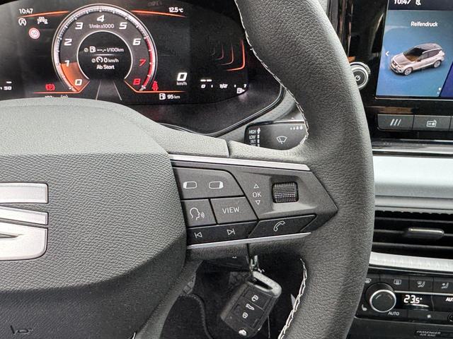 Seat Arona günstig kaufen Lenkrad Bilder 