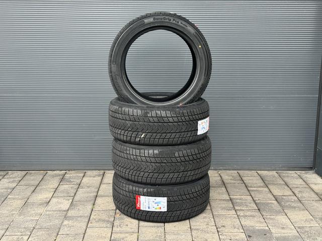 Gripmax Status Pro Winter – 245/45 R18 100V (M+S | 3PMSF)