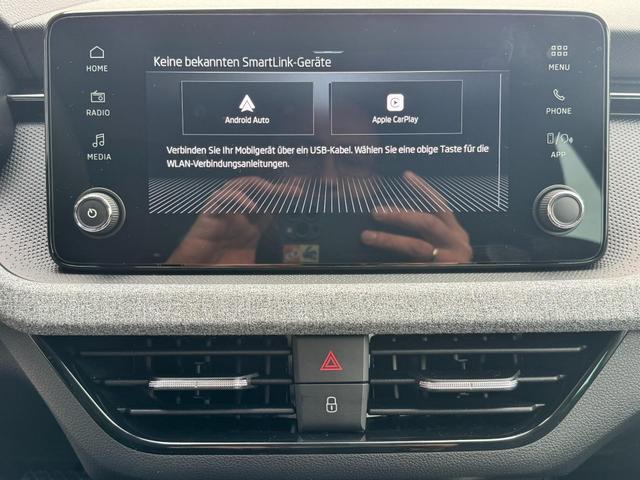 EU-Neuwagen Skoda Kamiq günstig kaufen Innenraum und multimedia bilder