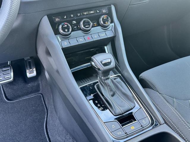 Reimport Skoda Karoq kaufen - innenraum und multimedia