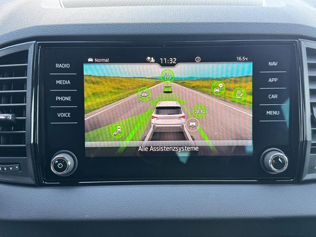Reimport Skoda Karoq kaufen - innenraum und multimedia