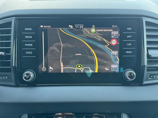 Reimport Skoda Karoq kaufen - innenraum und multimedia