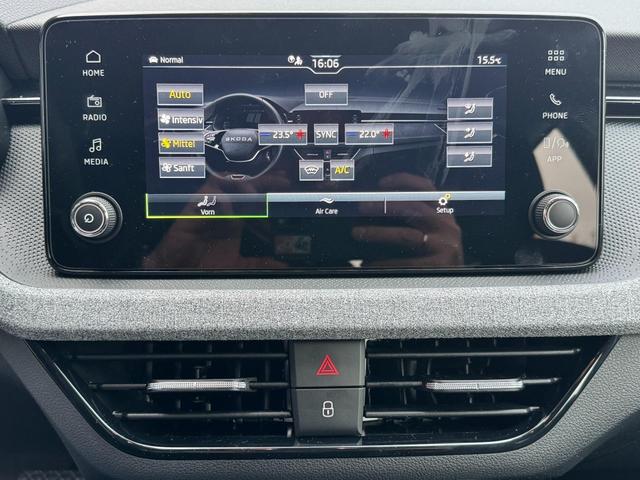 Skoda Scala 1,0 TSI DSG Selection 2ZKlim ShAs ViCo 2PDC Kam LED SmLi 5JG 