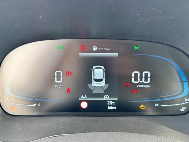  Hyundai i10 innenraum - Lenkrad - Multimedia bilder