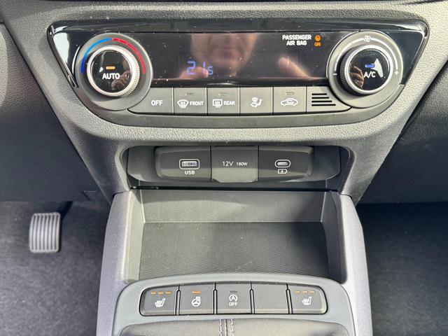  Hyundai i10 innenraum - Lenkrad - Multimedia bilder