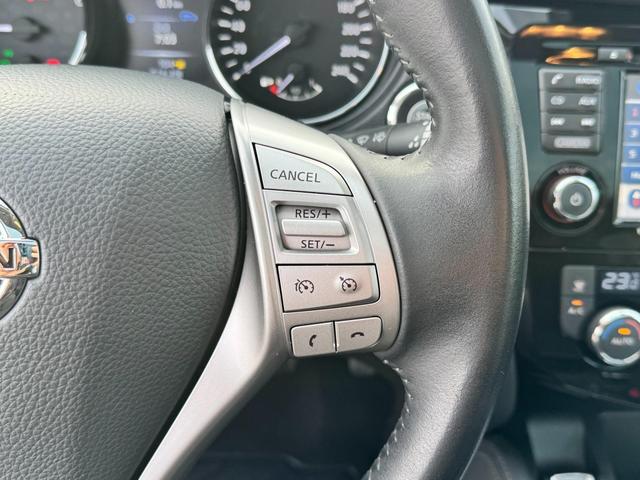  Gebraucht Nissan Qashqai 1.2 DIG-T Tekna Pano Leder Navi 360° günstig kaufen