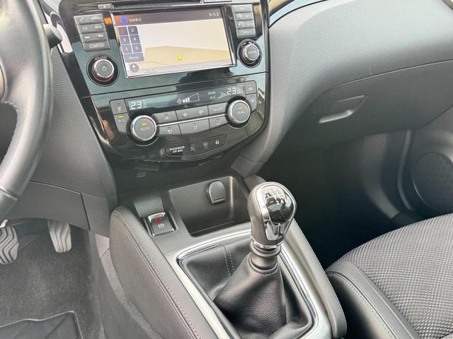  Gebraucht Nissan Qashqai 1.2 DIG-T Tekna Pano Leder Navi 360° günstig kaufen