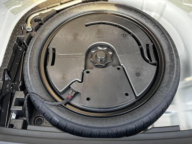 skoda karoq silber canton