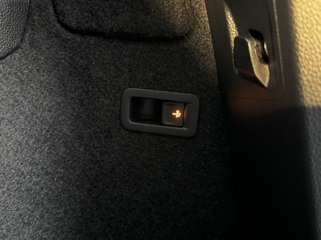 Skoda Karoq 1,5 TSI DSG Sportline Innenraum, ahk bilder