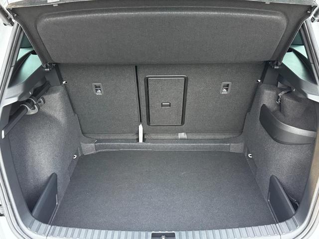 Skoda Karoq 1,5 TSI DSG Sportline Innenraum, ahk bilder