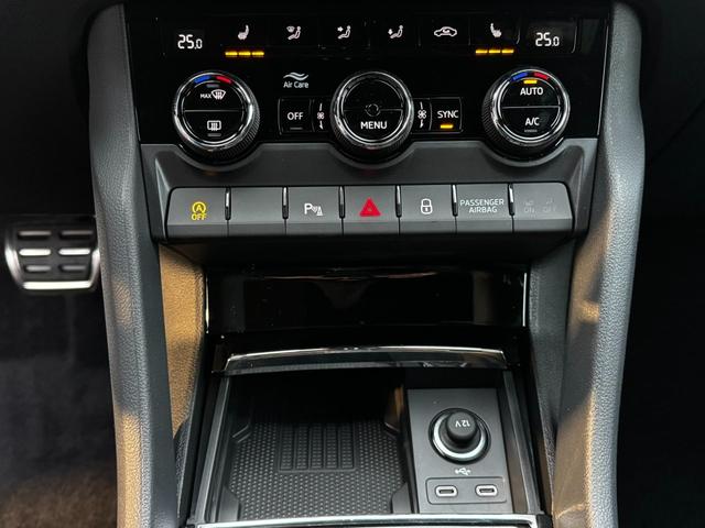 Skoda Karoq 1,5 TSI DSG Sportline Innenraum, ahk bilder