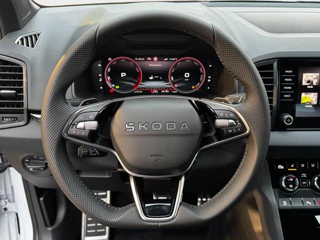 Skoda Karoq 1,5 TSI DSG Sportline Innenraum, ahk bilder