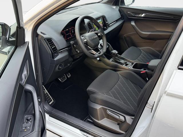 Skoda Karoq 1,5 TSI DSG Sportline Innenraum, ahk bilder