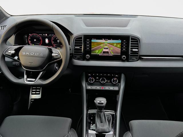 Skoda Karoq 1,5 TSI DSG Sportline Innenraum, ahk bilder