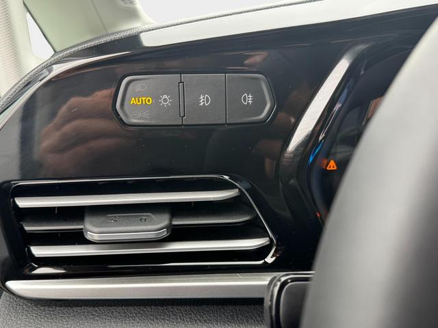 Ford Tourneo Connect 2.0 EB AT Titanium