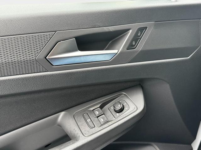 Ford Tourneo Connect 2.0 EB AT Titanium