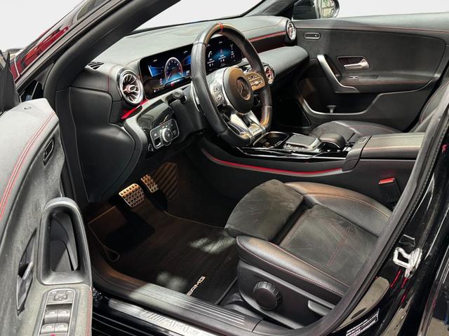  Mercedes-Benz CLA Shooting Brake AMG