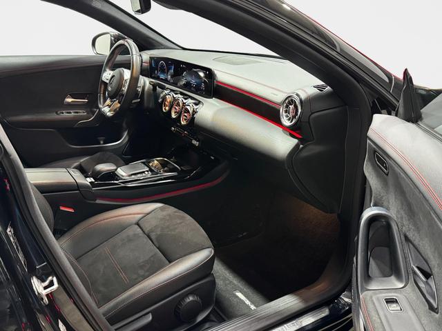  Mercedes-Benz CLA Shooting Brake AMG