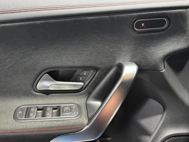  Mercedes-Benz CLA Shooting Brake AMG