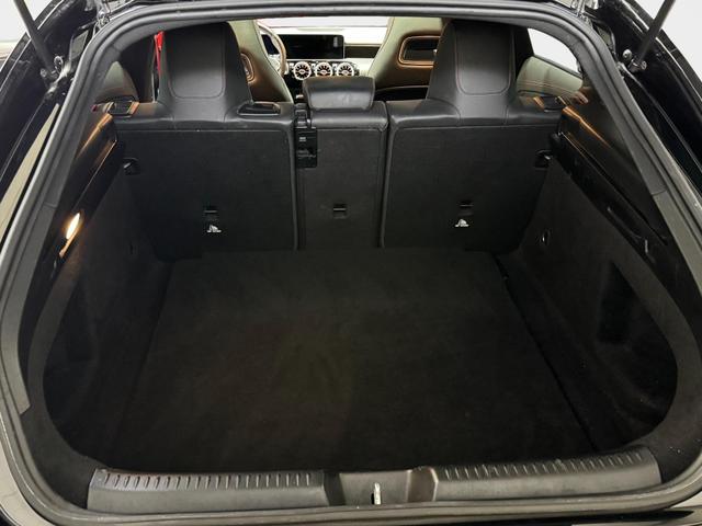  Mercedes-Benz CLA Shooting Brake AMG