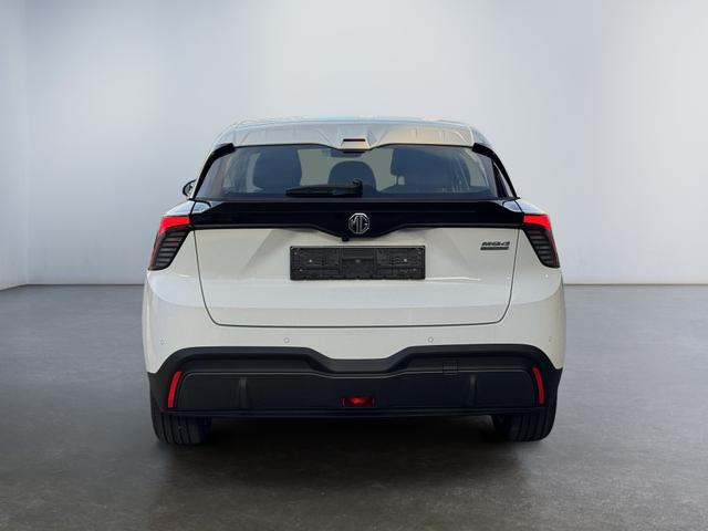 mg4 electric leasing