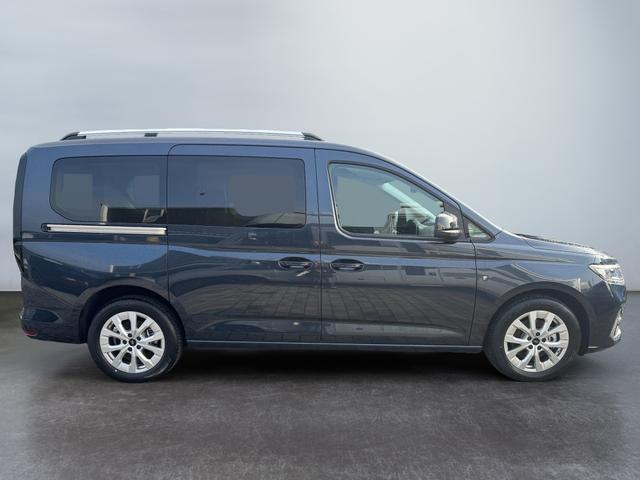  Ford Grand Tourneo Titanium