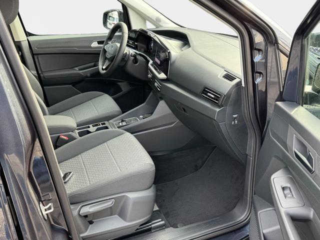  Ford Grand Tourneo Titanium