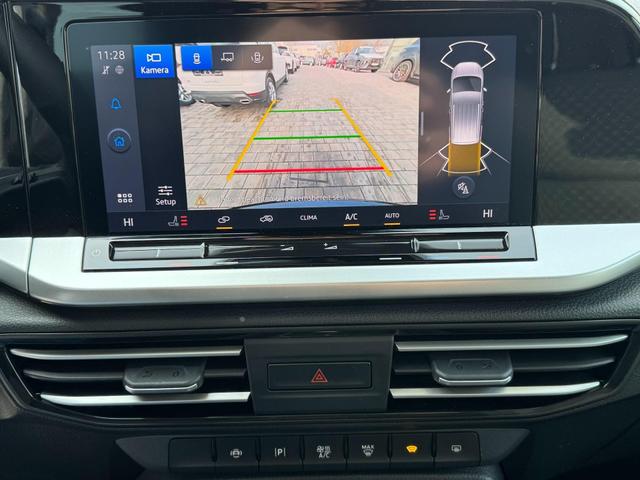  Ford Grand Tourneo Titanium