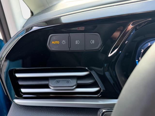 Ford Grand Tourneo Titanium kaufen