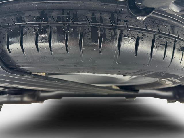  Ford Grand Tourneo Titanium