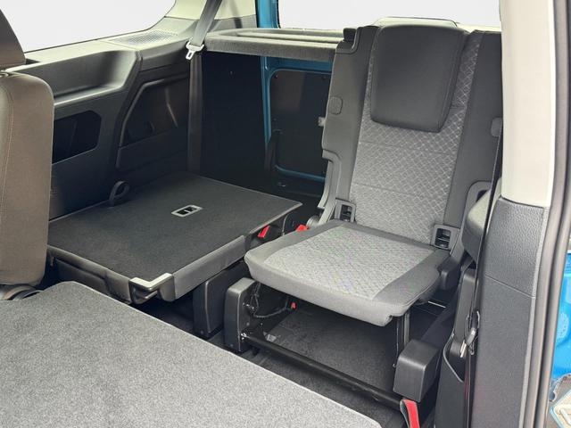 Ford Grand Tourneo - Titanium 2,0 TDCI L2 7 Sitzer 2ZKlima LED Scheinwerfer Anh&auml;ngerkupplung Sitzheizung Einparkhilfe Kamera 17 Zoll Leichtmetall ACC