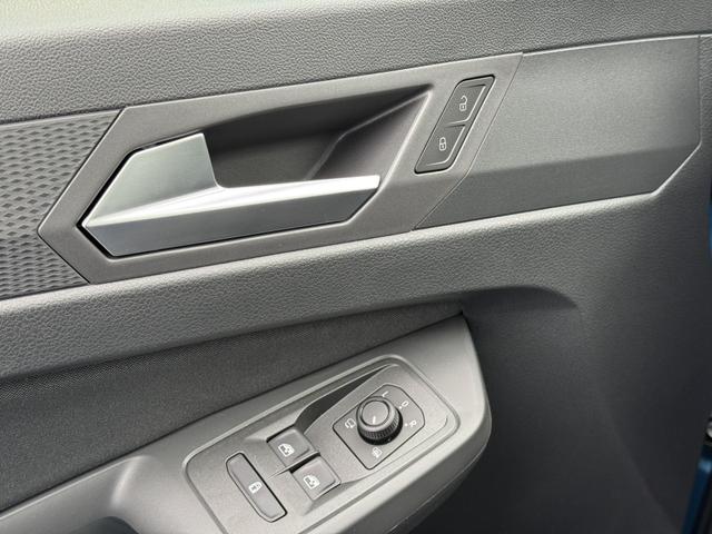 Neue Ford Grand Tourneo Titanium L2 7 Sitzer kaufen