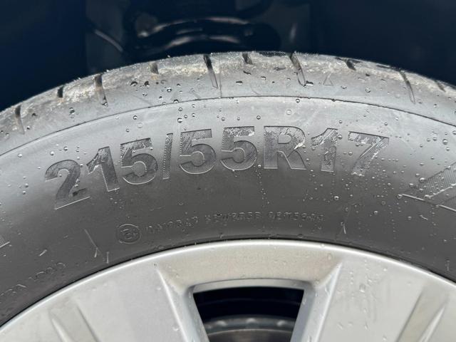 Neue Ford Grand Tourneo Titanium L2 7 Sitzer kaufen